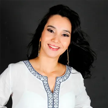 Cláudia Regina